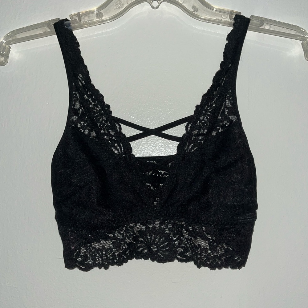 VS PINK Strappy Black Bralette